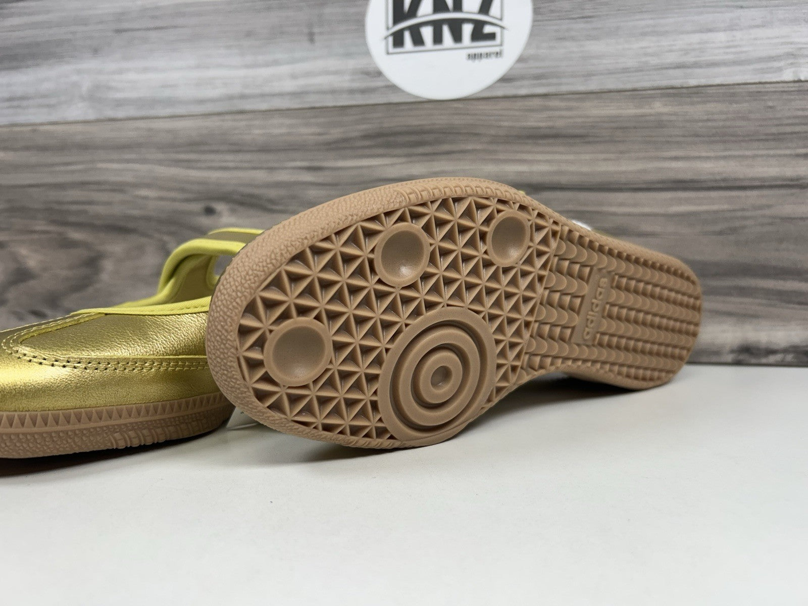 **Adidas SAMBA JANE OG Gold Metallic White Gum (IH6599) Women's Casual Shoes