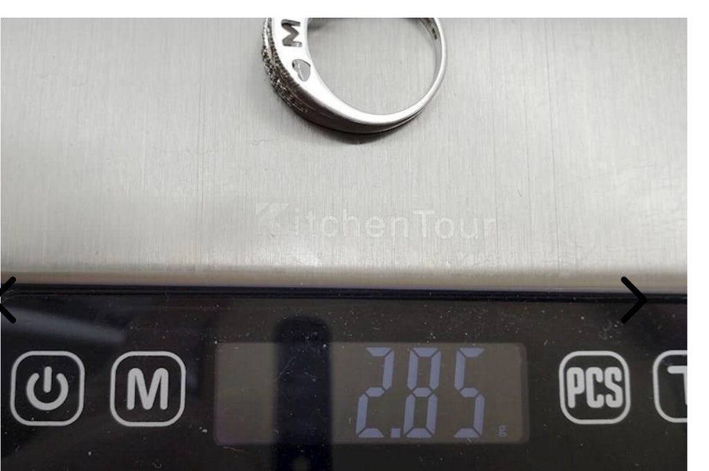 10k gold diamond mom ring