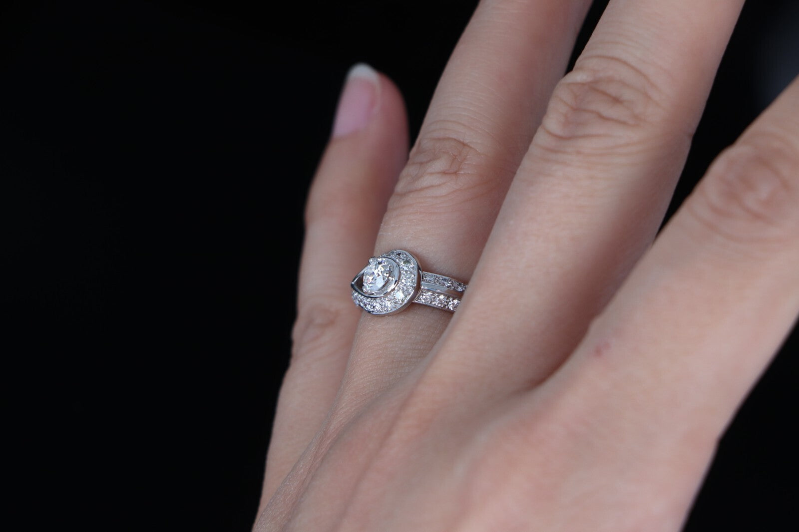 $6,950 Van Cleef Arpels 0.33ct D VVS2 Diamond Couture Platinum Engagement Ring