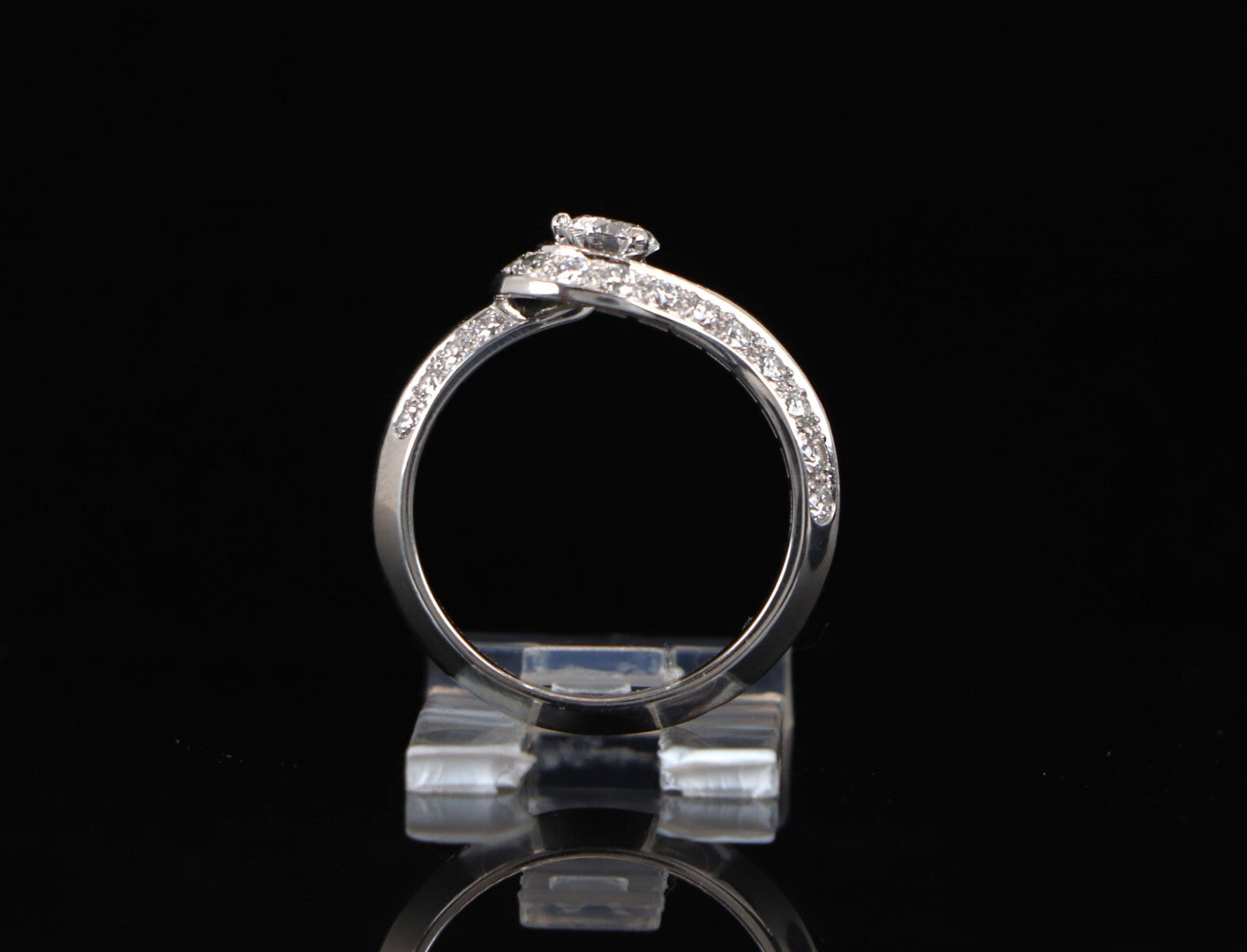 $6,950 Van Cleef Arpels 0.33ct D VVS2 Diamond Couture Platinum Engagement Ring